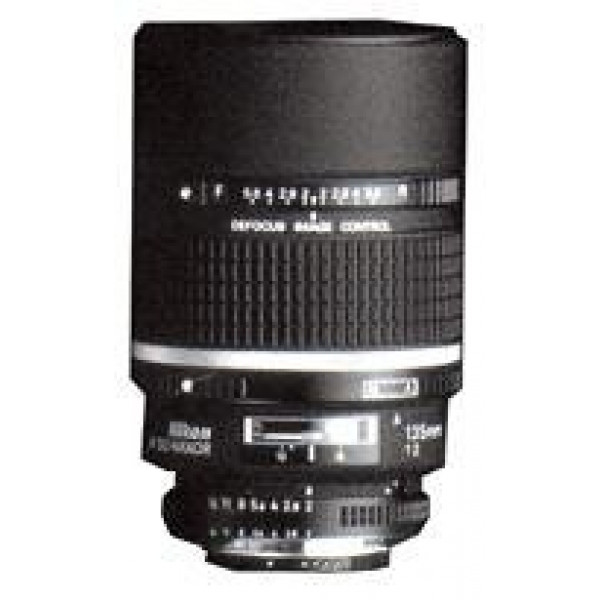 Nikon 135/2,0 DC D-31