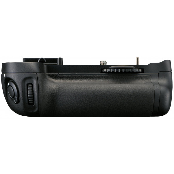 Nikon MB-D14 Multifunktions-Batterieteil für D600-32