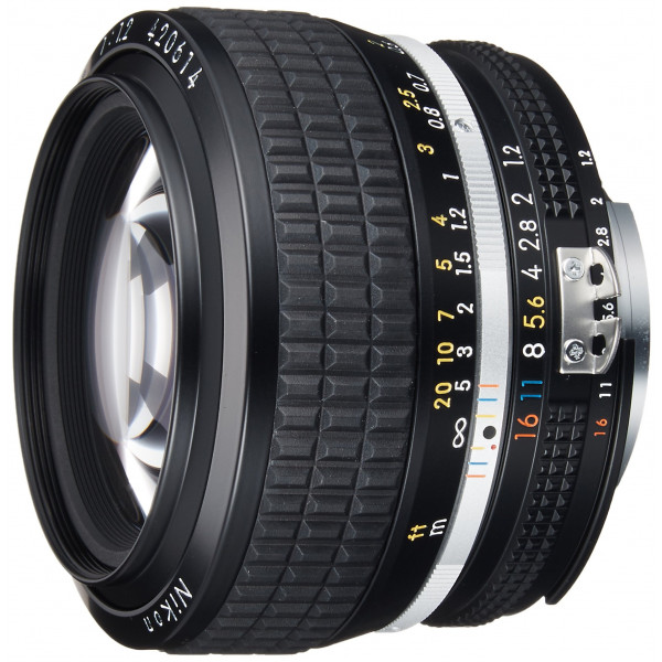 Nikon 50 mm / F 1,2 S Objektiv ( Nikon F-Anschluss )-32