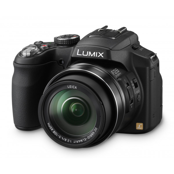 Panasonic Lumix FZ200 Bridge Camera Black (12MP, 24x Optical Zoom) 3.0 inch LCD-315