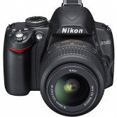 Nikon D3300  18-55 / 3.5-5.6 AF-S G DX VR II ( 24.7 Megapixel (3 Zoll Display) )