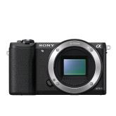 Sony Alpha 5100 Systemkamera mit ultraschnellem Hybrid-AF (180° drehbares 7,62 cm (3 Zoll) LC-Display, 24,3 Megapixel, Exmor APS-C Sensor, Full HD Video) schwarz