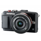 Olympus Pen E-PL6 Kamera (16,1 Megapixel, Full HD, 7,6 cm (3 Zoll) Display, WiFi) inkl. 14-42mm Pancake Objektiv/8GB Flash Air Karte schwarz