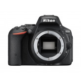 Nikon D5500 SLR-Digitalkamera (24,2 Megapixel, 8,1 cm (3,2 Zoll) Neig- und drehbares Touchscreen-Display, 39 AF-Messfelder, ISO 100-25.600, Full-HD-Video, Wi-Fi, HDMI) nur Gehäuse schwarz