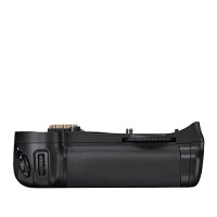 Nikon MB-D10 Multifunktionshandgriff-21