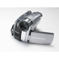 Sony DCR-HC 96 miniDV Camcorder-22