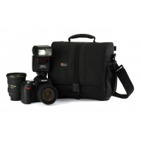 Lowepro Adventura 170 SLR-Kameratasche (für SLR mit angesetztem Standardobjektiv und 2 zusätzliche Objektive) schwarz-22
