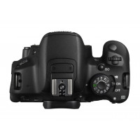 Canon EOS 700D / Rebel T5I / EOS KISS X7I 18-55 / 3.5-5.6 EF-S IS STM ( 18.5 Megapixel (3 Zoll Display) )-22