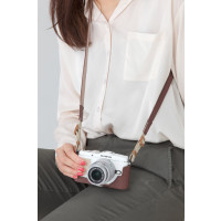 Olympus CS-30B Kameratasche (Leder) für E-P3 braun-22