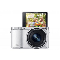 Samsung NX3000 Smart Systemkamera (20,3 Megapixel, 7,5 cm (3 Zoll) Display, Full HD Video, WIFi, NFC, Adobe Photoshop Lightroom 5, inkl. 16-50 mm OIS i-Function Power-Zoom-Objektiv) weiß-22