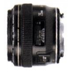 Canon EF 28mm 1:1,8 USM Objektiv (58 mm Filtergewinde)-21