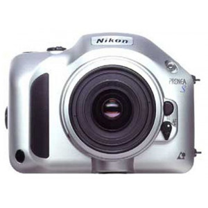 Nikon Pronea S APS-Spiegelreflexkamera mit Nikkor-Objektiven IX 30-60 mm/4,0-5,6 + IX 60-180 mm/5-5,6-21