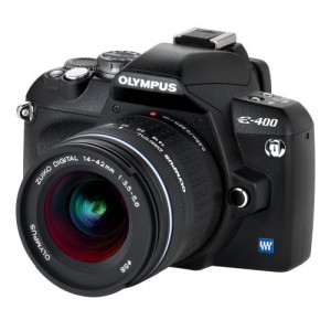 Olympus E-400 SLR-Digitalkamera (10 Megapixel) Kit inkl. Zuiko EZ-1442 14-42mm-22