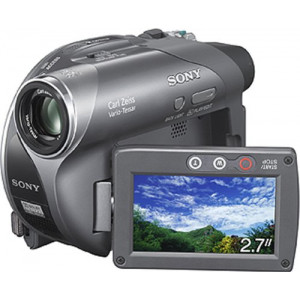 Sony DCR-DVD 205 DVD Camcorder-22