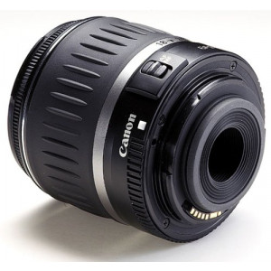 Canon EOS 300D SLR-Digitalkamera (6,3 Megapixel) mit Objektiv EF-S f1:3,5-5,6/18-55 mm-21