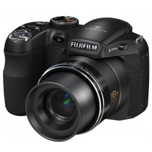 Fujifilm Finepix S1800 Digitalkamera (12 Megapixel, 18-fach opt.Zoom, 7,6 cm Display, Bildstabilisator) schwarz-22