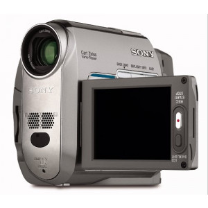 Sony DCR-HC40 MiniDV Camcorder-22