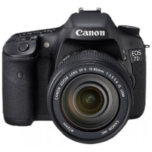 Canon EOS 7 D Kit EF-S 17-55 IS USM-21