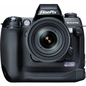 FujiFilm FinePix S3 Pro SLR-Digitalkamera (12 Megapixel eff.)-22
