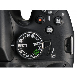 Nikon D5100 SLR-Digitalkamera (16 Megapixel, 7.5 cm (3 Zoll) schwenk und drehbarer Monitor, Live-View, Full-HD-Videofunktion) Kit inkl. AF-S DX 18-55 mm II Objektiv schwarz-22