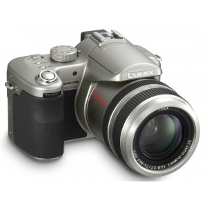 Panasonic DMC-FZ30 EG-S Digitalkamera (8 Megapixel, 12fach opt. Zoom) silber-22