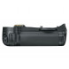 Nikon D700 SLR-Digitalkamera (12 Megapixel, Live View, Vollformatsensor) Kit inkl. Multifunktions-Batterie MB-D10-07